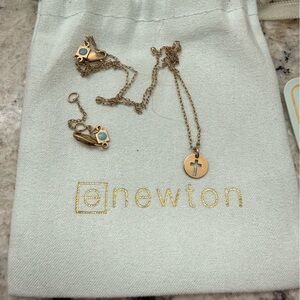 eNewton Gold Necklace with Cross Pendant